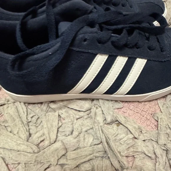 NEW‼️
Adidas Navy and White Sneakers - Picture 3 of 6